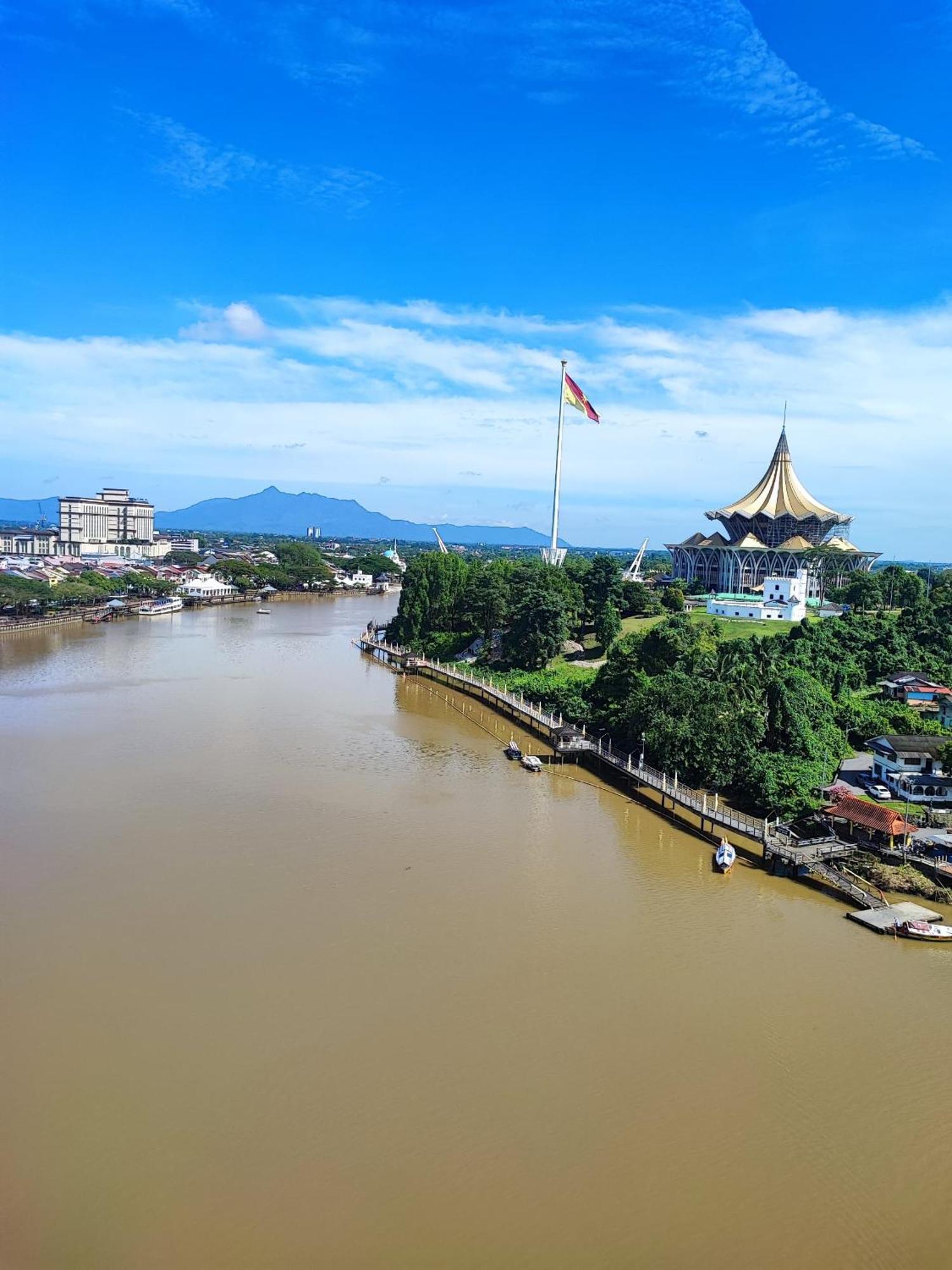 Apartment Riverbank Sarawak Riverview, Waterfont